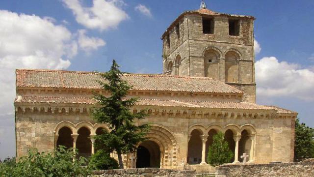 Iglesia de Sotosalbos.