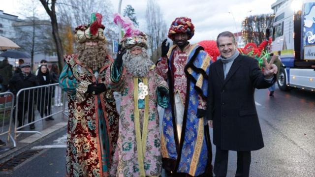 Abel Caballero y los Reyes Magos en la Cabalgata de Reyes