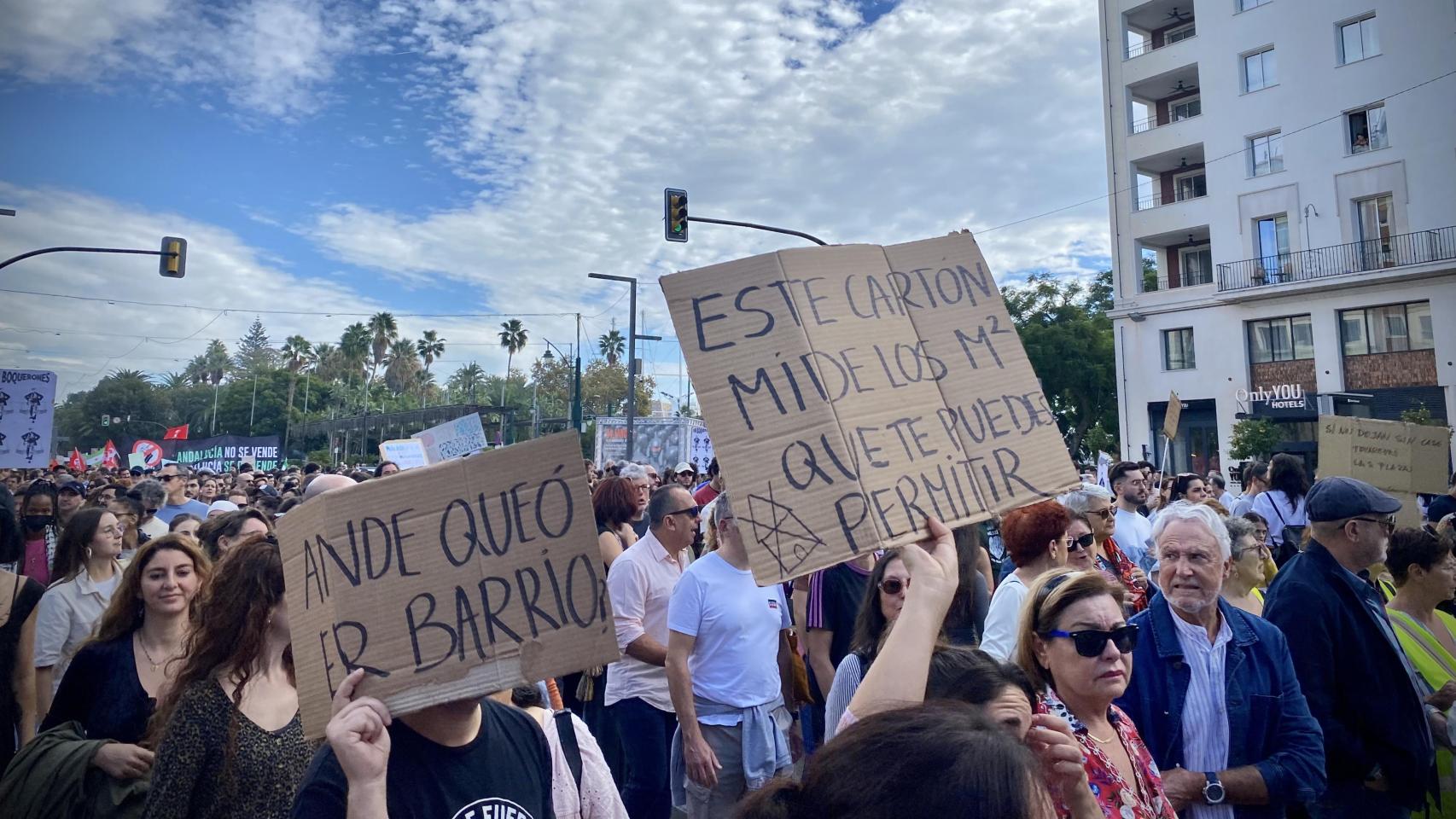 Fotogalería: Todas las imágenes de la manifestación del 9N para exigir una vivienda digna en Málaga