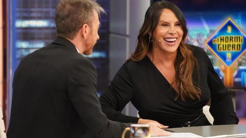 Pablo Motos y Karla Sofía Gascón en 'El Hormiguero'.