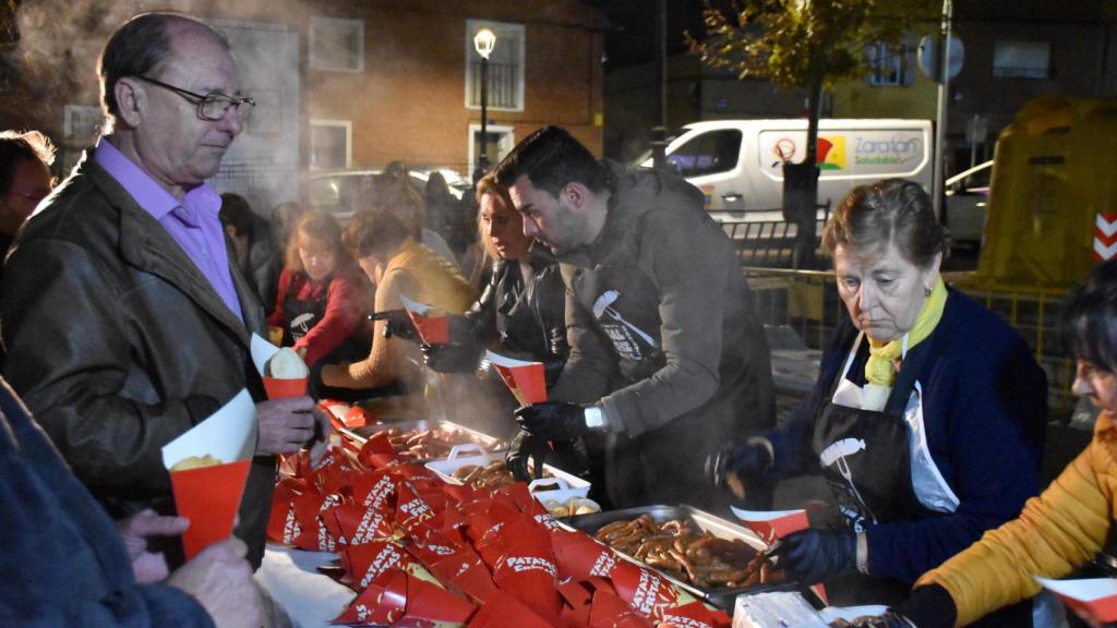 Los vecinos de Zaratán disfrutan de la Fiesta de la Salchicha