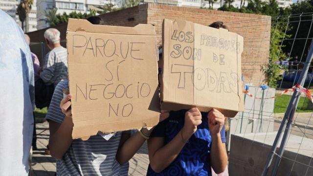 Concentración de vecinos en el Parque Oeste de Málaga.