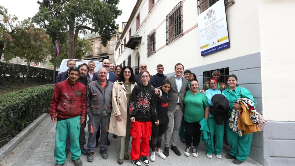 Visita de Velázquez a las viviendas. Foto: Ayuntamiento.