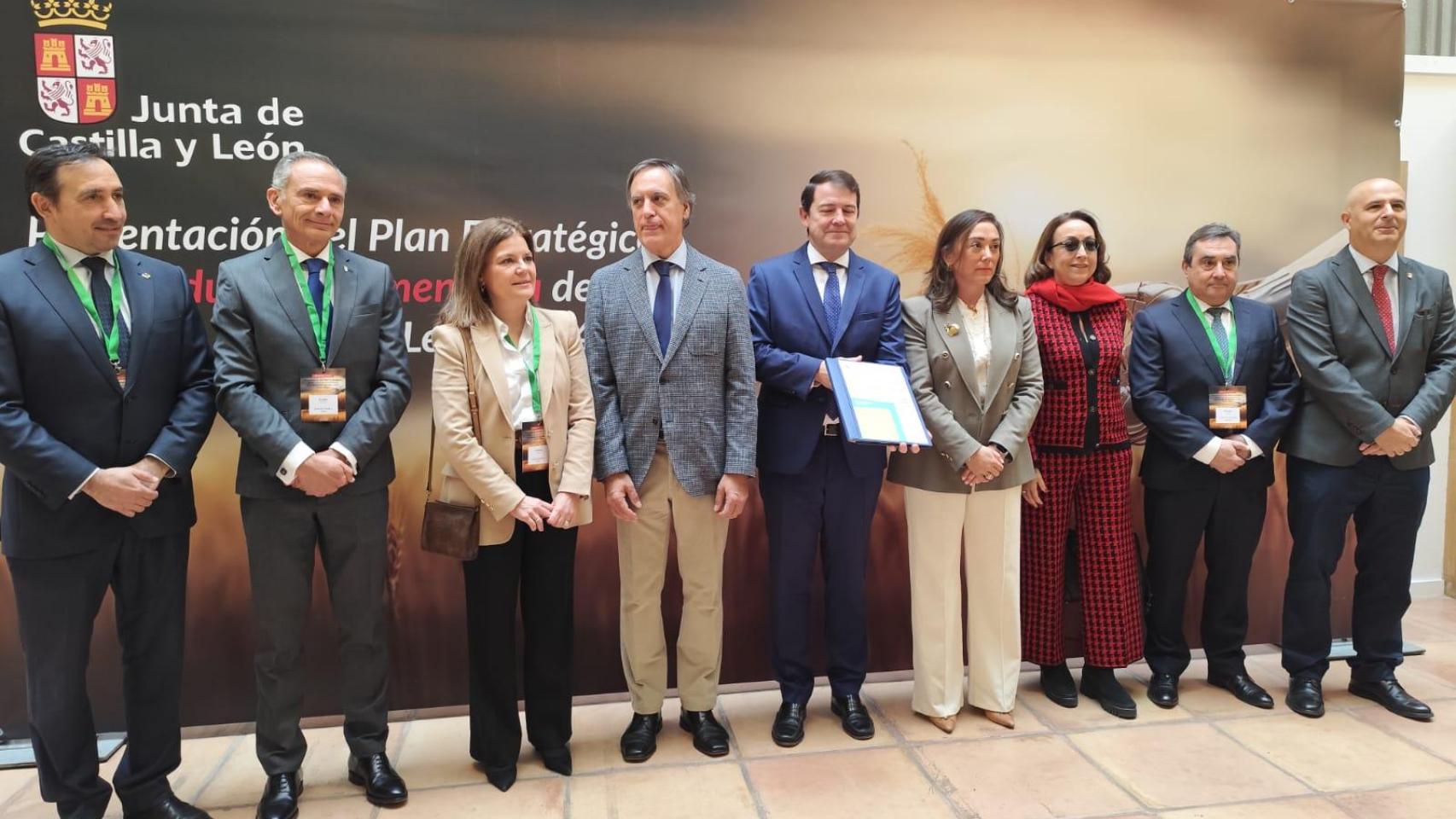 Mañueco presenta en Salamanca el Plan de la Industria Alimentaria de Castilla y León hasta 2028