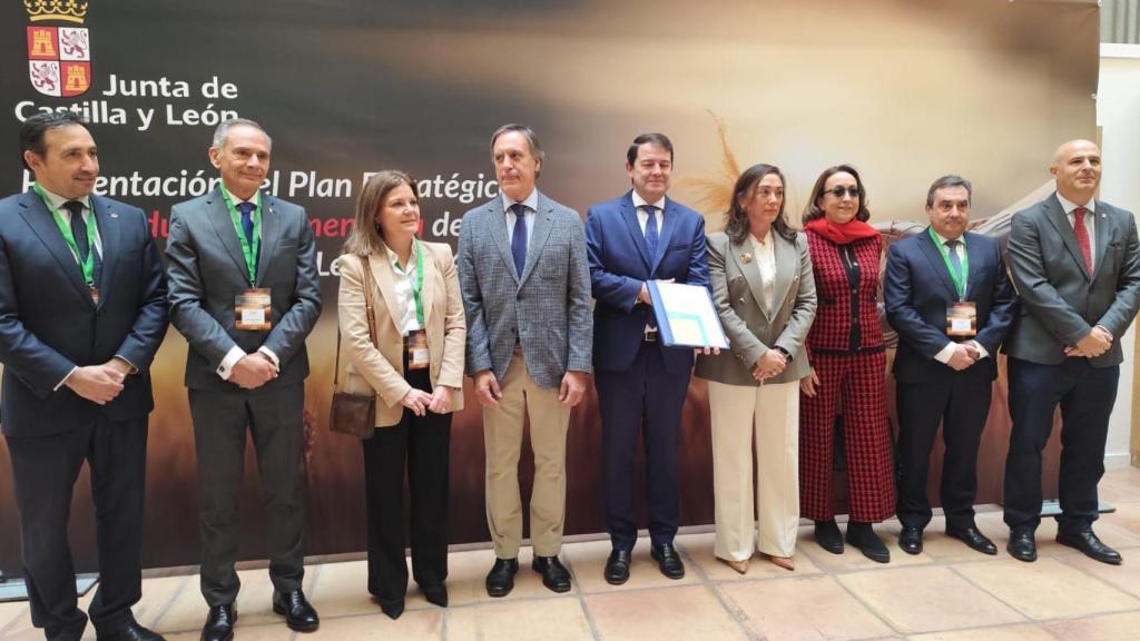 Mañueco presenta en Salamanca el Plan de la Industria Alimentaria de Castilla y León hasta 2028