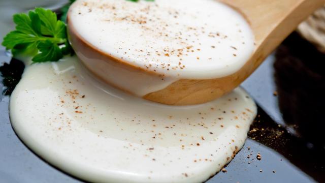 Salsa bechamel con nuez moscada