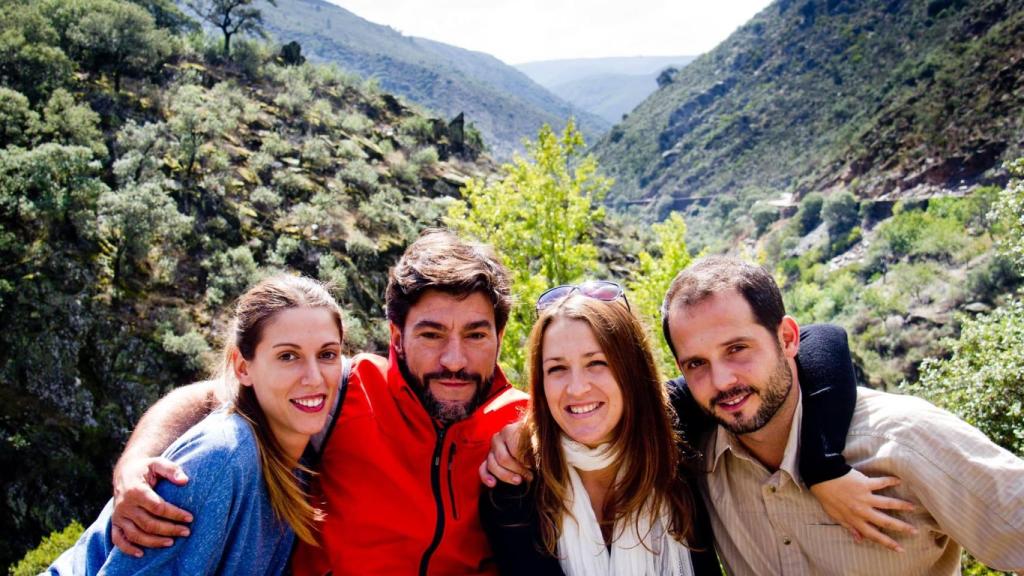 Mandrágora Vinos de Pueblo, Rebeca, Silvia, César y Nacho