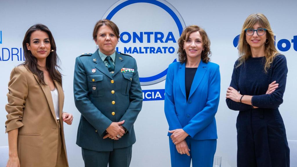 Esther Vaquero, Mª Luisa Calcerrada, Rosa María Henar y Cristina Gutiérrez.