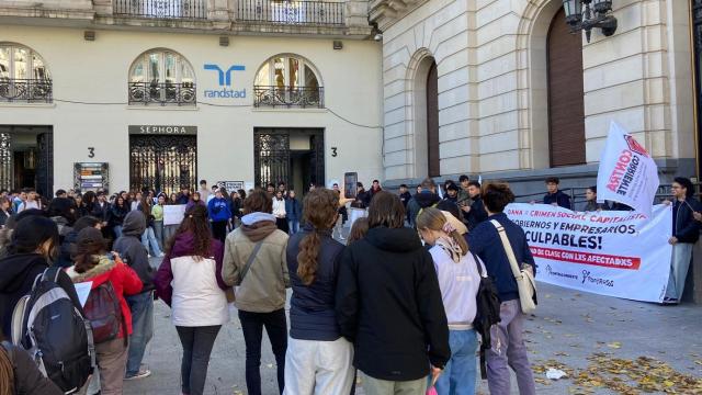 Estudiantes de Zaragoza en la huelga por la DANA.