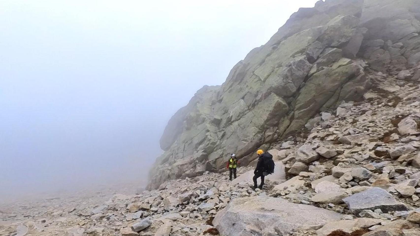 Un montañero queda enriscado y tiene que ser rescatado en Ávila