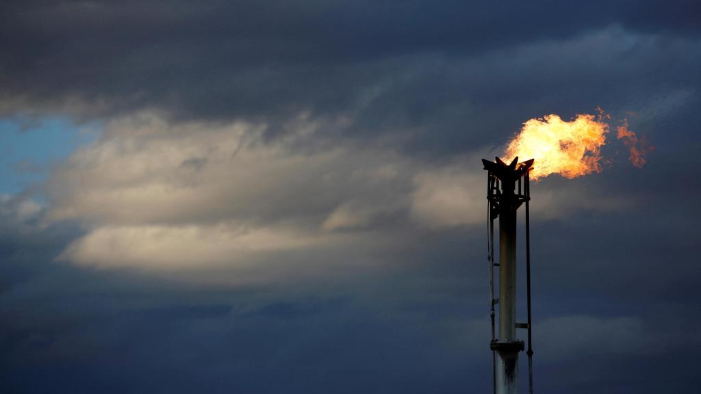 Una chimenea expulsando gases de efecto invernadero en EEUU.