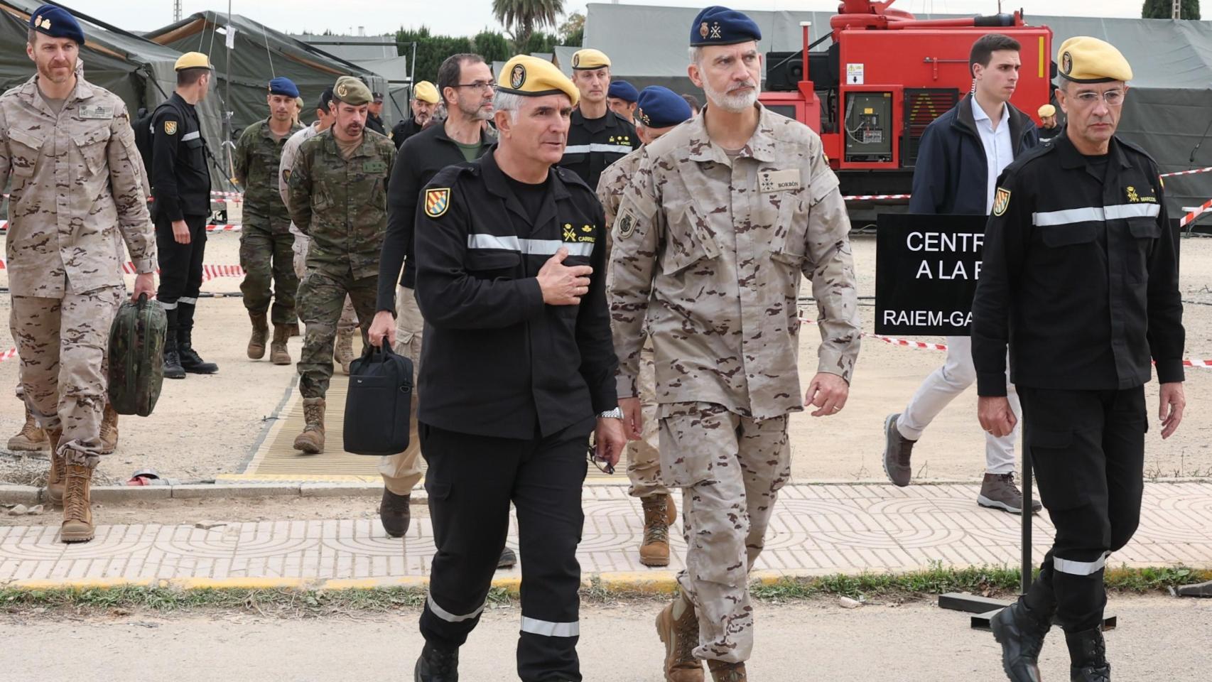 El Rey vuelve a Valencia tras los incidentes de Paiporta para visitar en esta ocasión a las unidades militares desplegadas