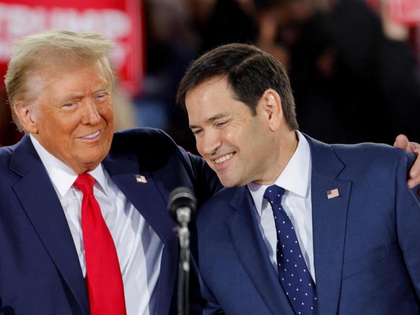 Marco Rubio junto a Donald Trump en un mitin de campaña en Carolina del Norte.