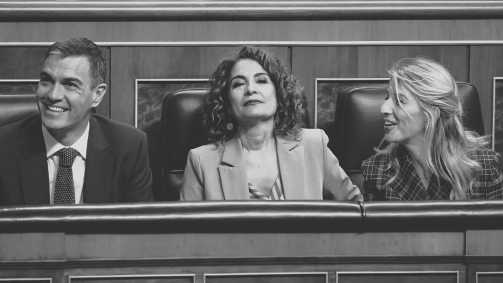 Pedro Sánchez, María Jesús Montero y Yolanda Díaz en el Congreso.