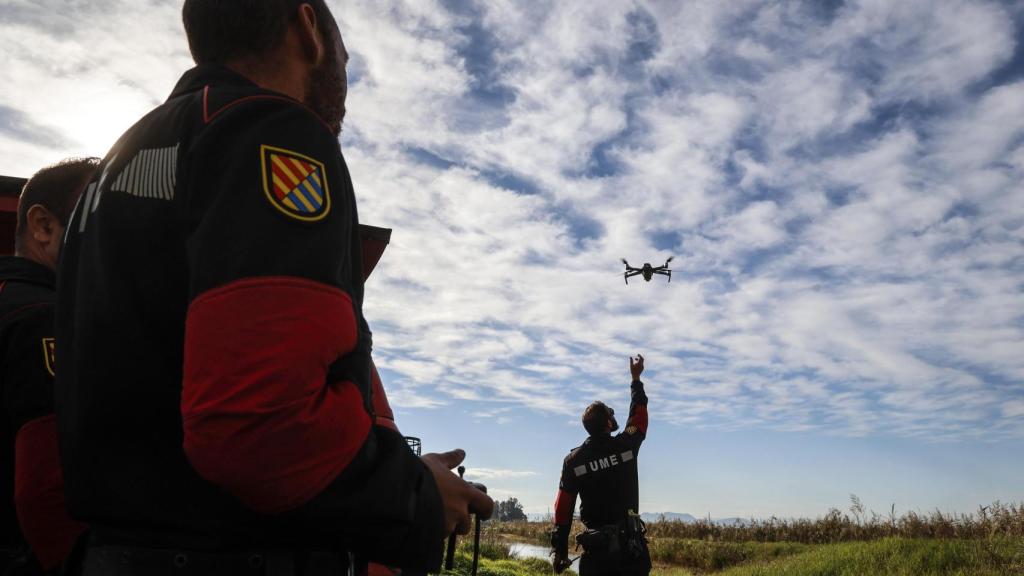 Agentes de la UME en Valencia.