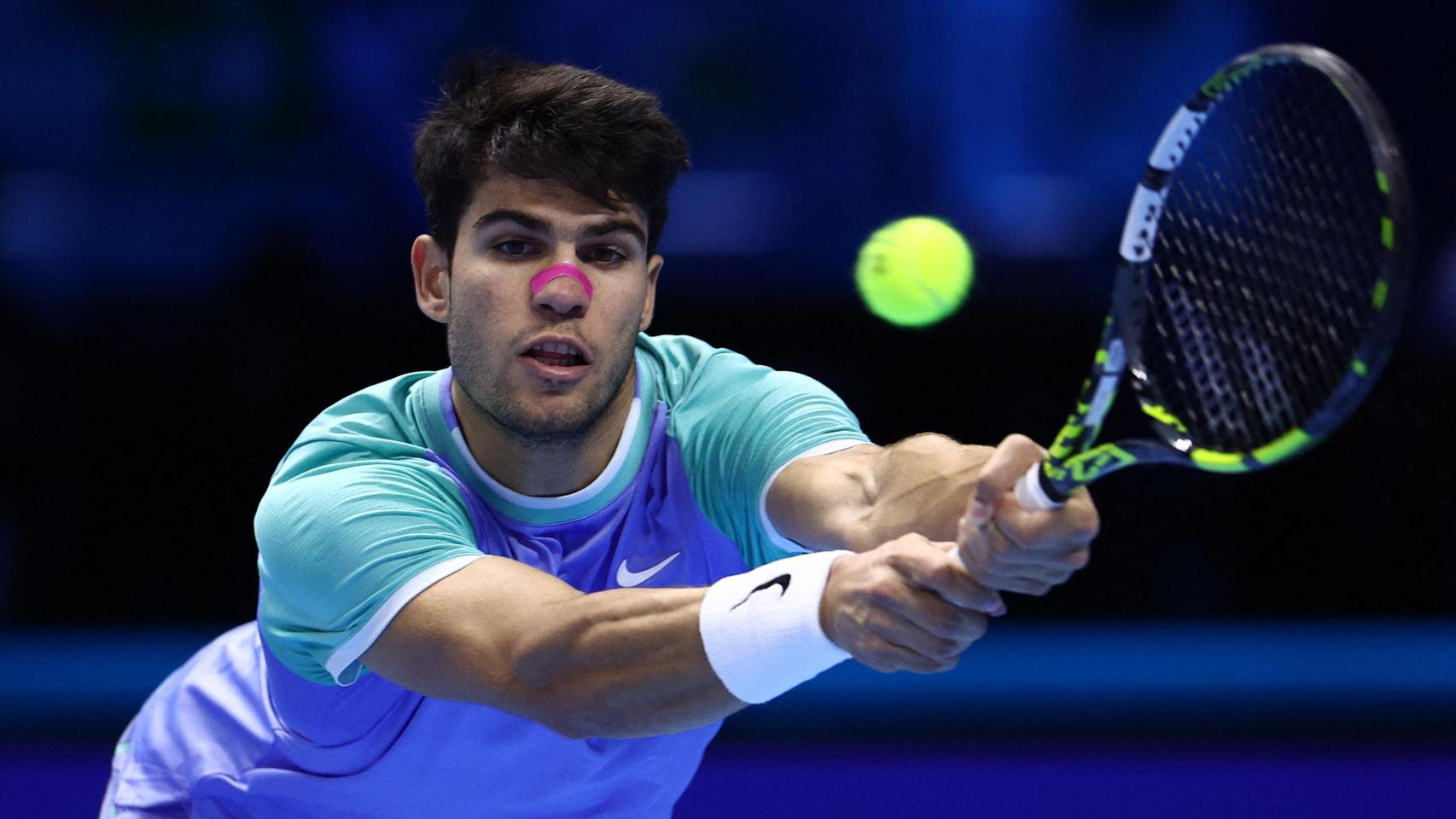 Carlos Alcaraz, durante su partido ante Rublev.