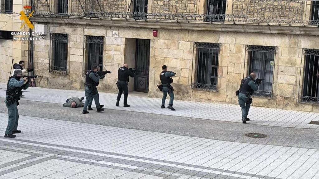 Simulacro de atentado terrorista por la Guardia Civil en Vitigudino