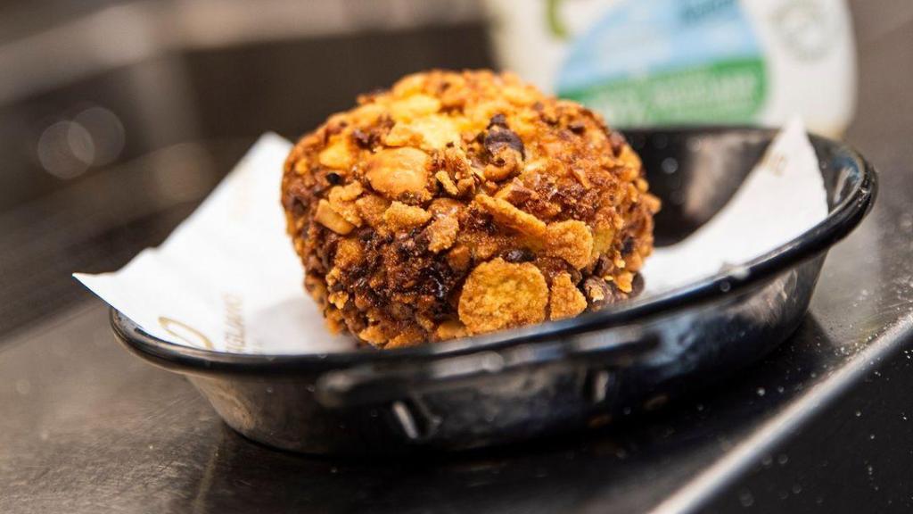 Así se elabora el 'cubo de basura', la deliciosa receta de aprovechamiento con origen en Nápoles