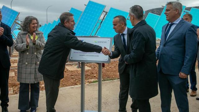 Inauguración de la planta híbrida de Bluesolar en Puertollano.