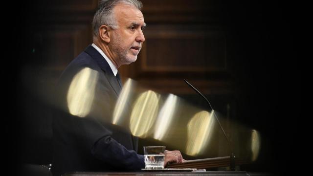 El ministro de Política Territorial, Ángel Víctor Torres, en el Congreso.