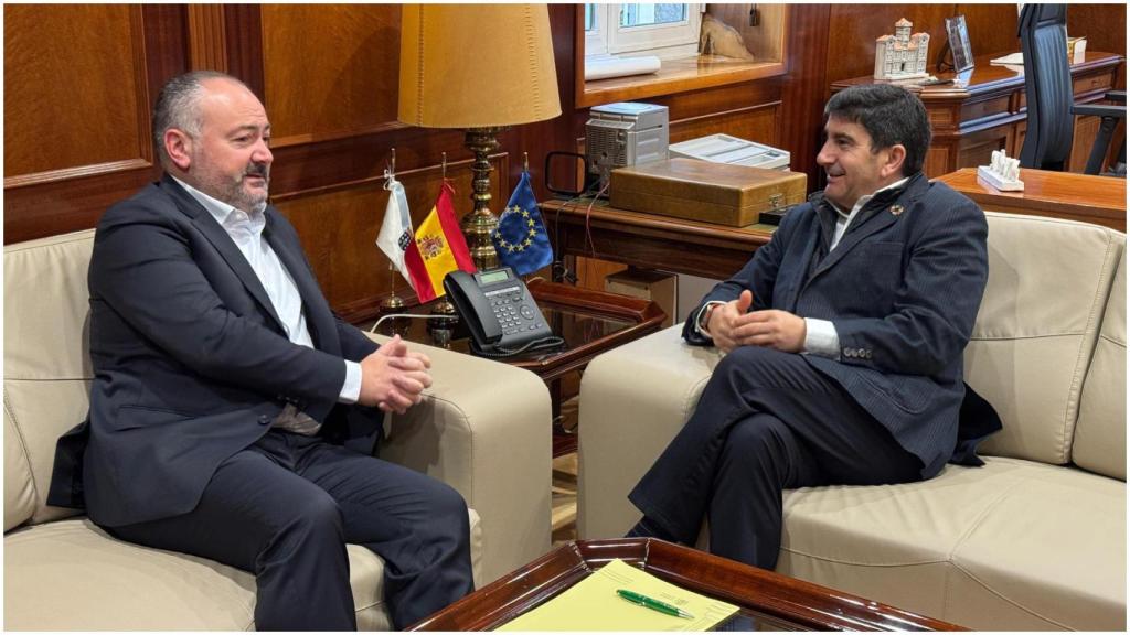 El alcalde de Culleredo, José Ramón Rioboo, junto al delegado del Gobierno, Pedro Blanco