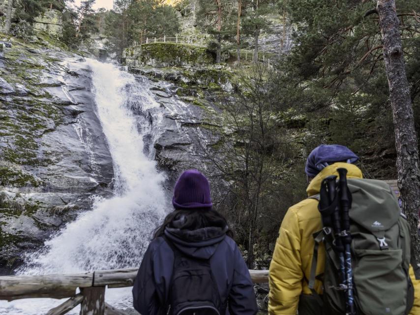 Segovia cuenta con frondosos bosques y bellas cascadas, como el Chorro de Navafría