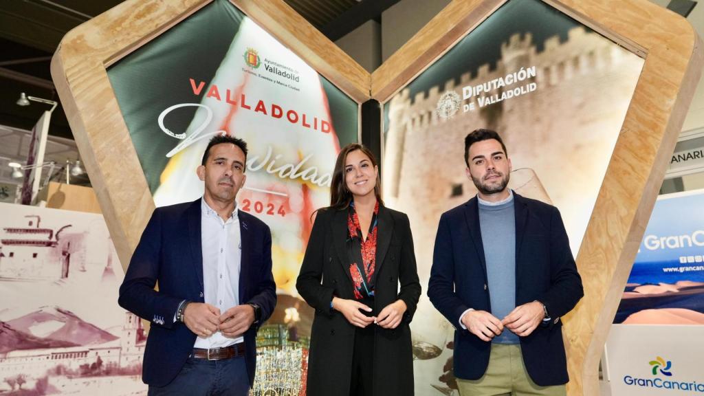 •	La concejala de Turismo, Eventos y Marca Ciudad, Blanca Jiménez, y el diputado de Empleo, Desarrollo Económico y Reto Demográfico, Roberto Migallón, han presentado hoy el stand que ambas instituciones comparten en la Feria de Valladolid.