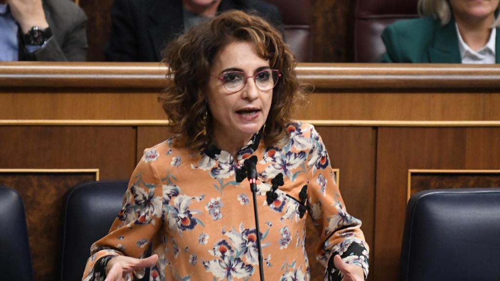 La vicepresidenta primera y ministra de Hacienda, María Jesús Montero, este miércoles en el Congreso.