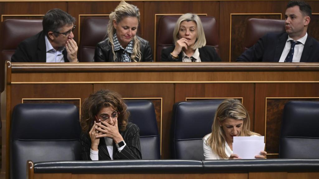 La vicepresidenta segunda y ministra de Hacienda, María Jesús Montero, este jueves en el Congreso de los Diputados.