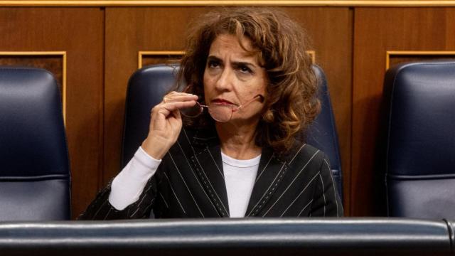 La vicepresidenta María Jesús Montero, este jueves durante el pleno del Congreso de los Diputados.