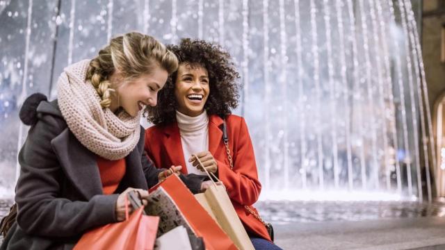 La moda está despuntando como sector preferencial a la hora de elegir regalos.