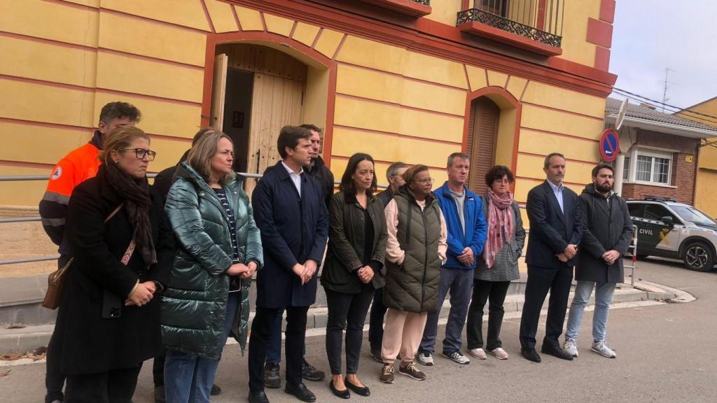 El minuto de silencio se ha guardado a las 13.00