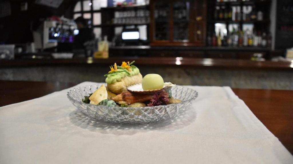 La tapa de El Yantar, 'Tesoros del mar', ganadora del III Concurso de Tapas por Barrios de Valladolid