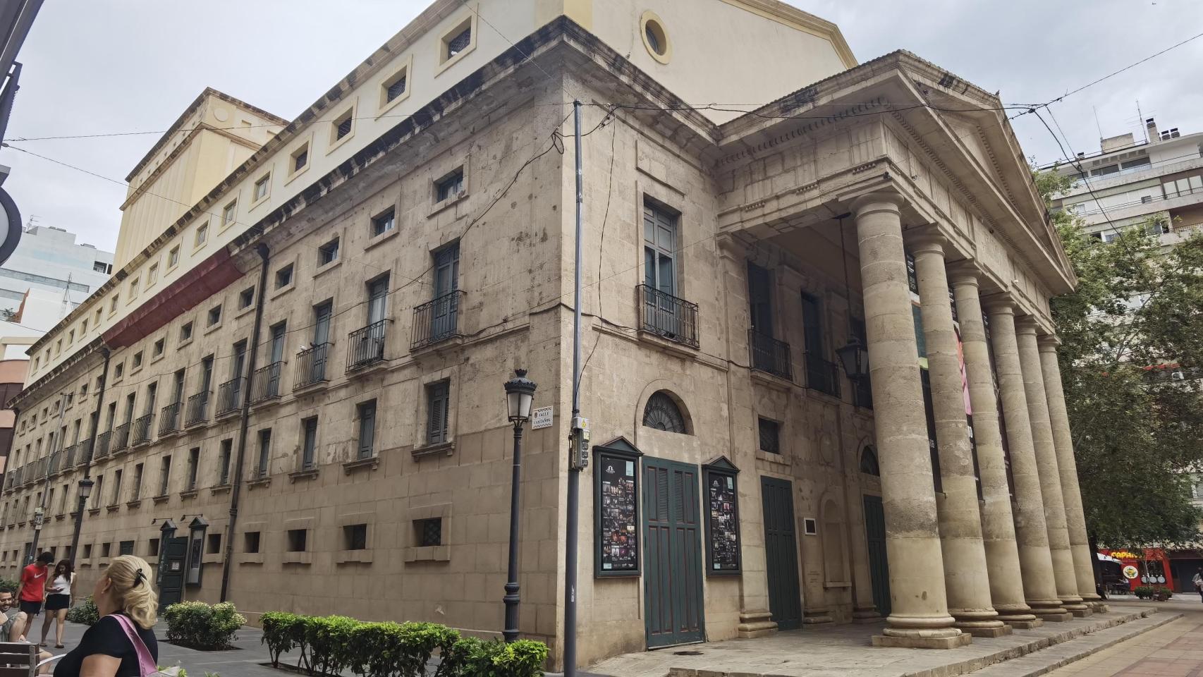 El Teatro Principal de Alicante albergará el maratón cultural por las víctimas de Valencia.