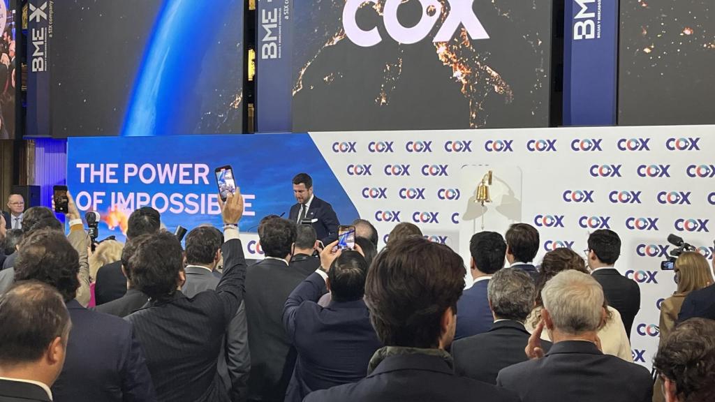 Enrique Riquelme,  presidente ejecutivo de Cox, durante el estreno de la compañía en la cotización del mercado continuo.