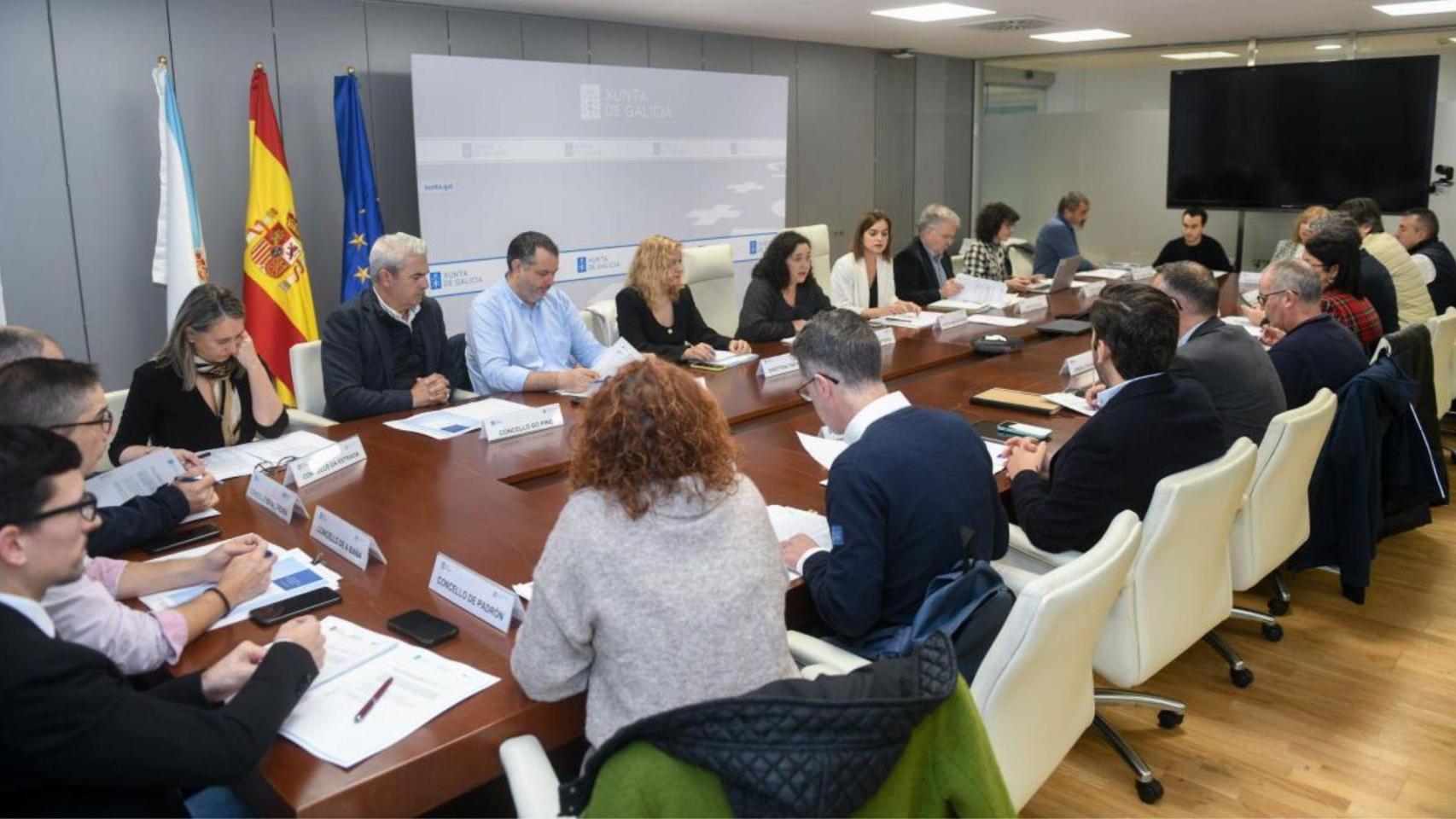 Xunta y concellos del área de transporte metropolitano de Santiago prorrogan el convenio hasta 2028.