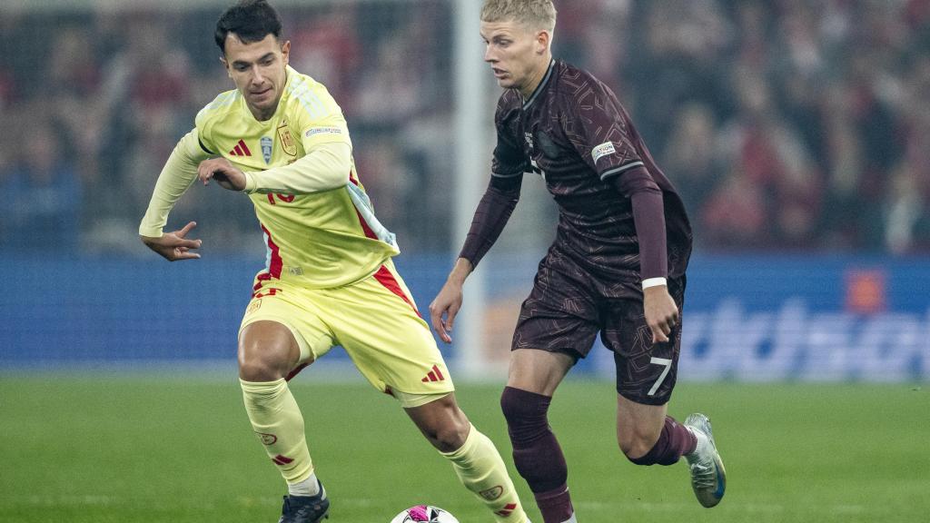 Martín Zubimendi en el partido de la Selección ante Dinamarca.