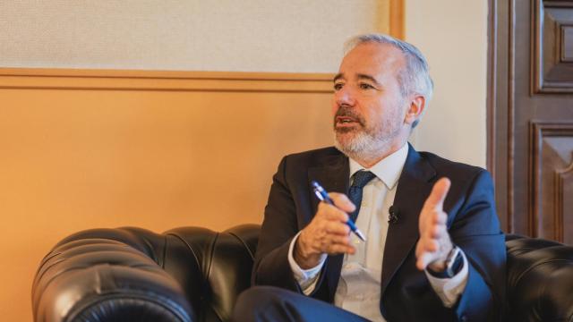 Jorge Azcón, en su despacho en el Edificio Pignatelli, sede del Gobierno de Aragón.