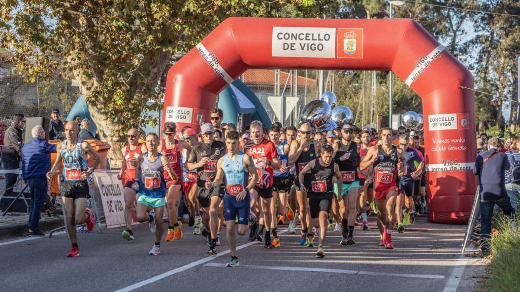 La 26 edición de la 21 Media Maratón de Vigo ha reunido a 1.500 corredores