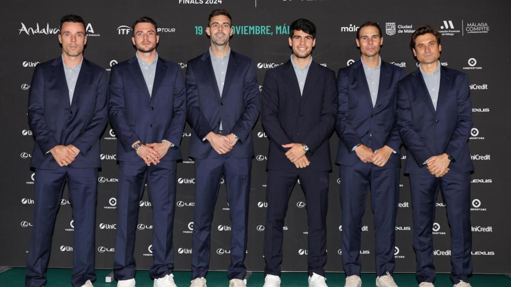 Rafael Nadal junto al equipo español de la Copa Davis en las Finals 8 de 2024