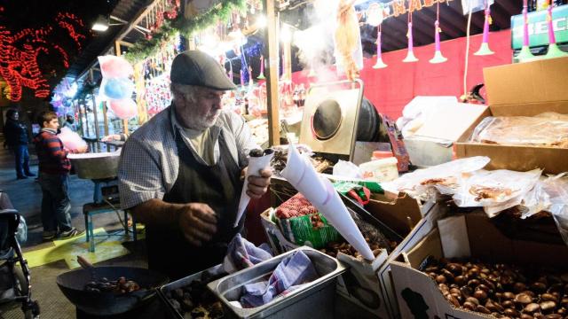 Puesto de ventas de castañas en Las Palmas de Gran Canaria