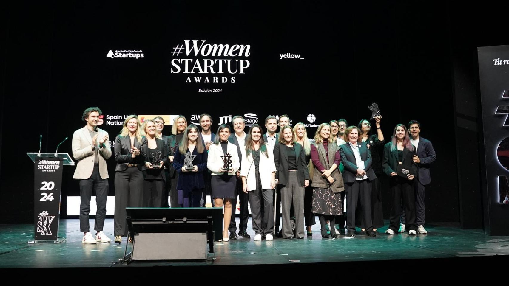 Foto de familia de la tercera edición de los Women Startups Awards, celebrada este 18 de noviembre.