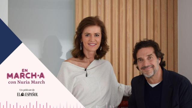 Nuria March, con su invitado en el nuevo episodio de su pódcast.