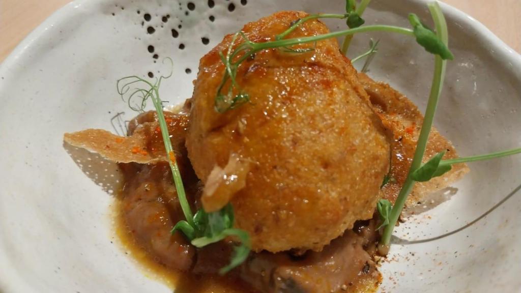 Conejo estofado con setas y verduras de otoño de Mesón de Herves