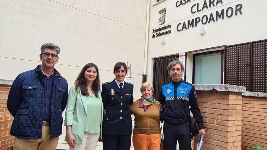 La Casa de la Mujer ‘Clara Campoamor’ acoge una mesa redonda, con la participación de representantes de los Cuerpos y Fuerzas de Seguridad y de asociaciones de mujeres de la ciudad