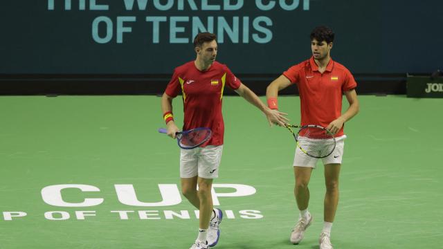 Alcaraz y Granollers, en el partido de Copa Davis.