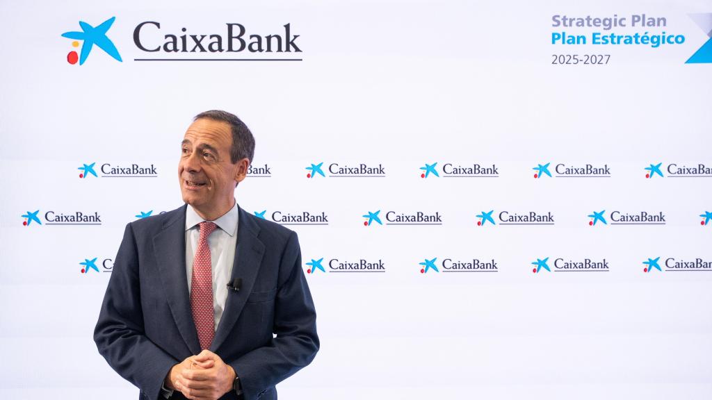 Gonzalo Gortázar, consejero delegado de CaixaBank, durante la presentación del plan estratégico 2025-2027 de la entidad.