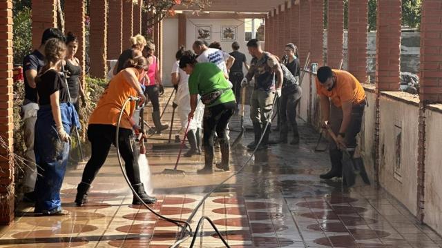 Trabajos de limpieza en Benamargosa.