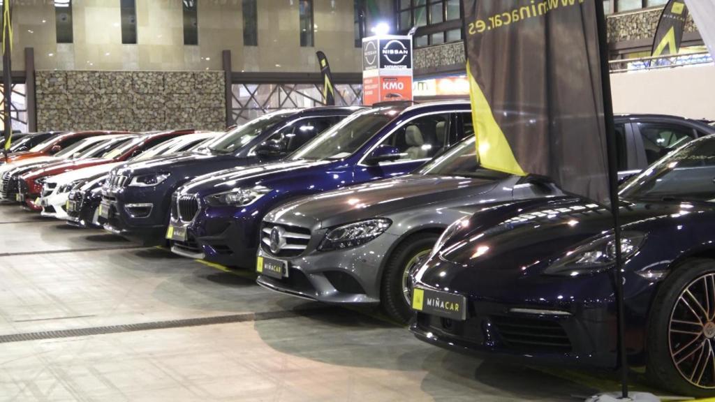 Varios de los coches expuestos en el salón Motor Málaga 2024.