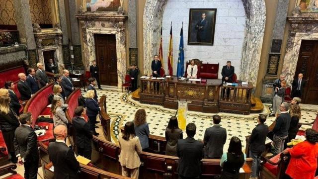 Imagen del inicio del pleno ordinario de noviembre 2024 celebrado en el Ayuntamiento de Valencia. Ayuntamiento de Valencia